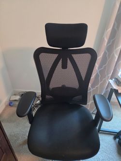 Working chair and Screens
