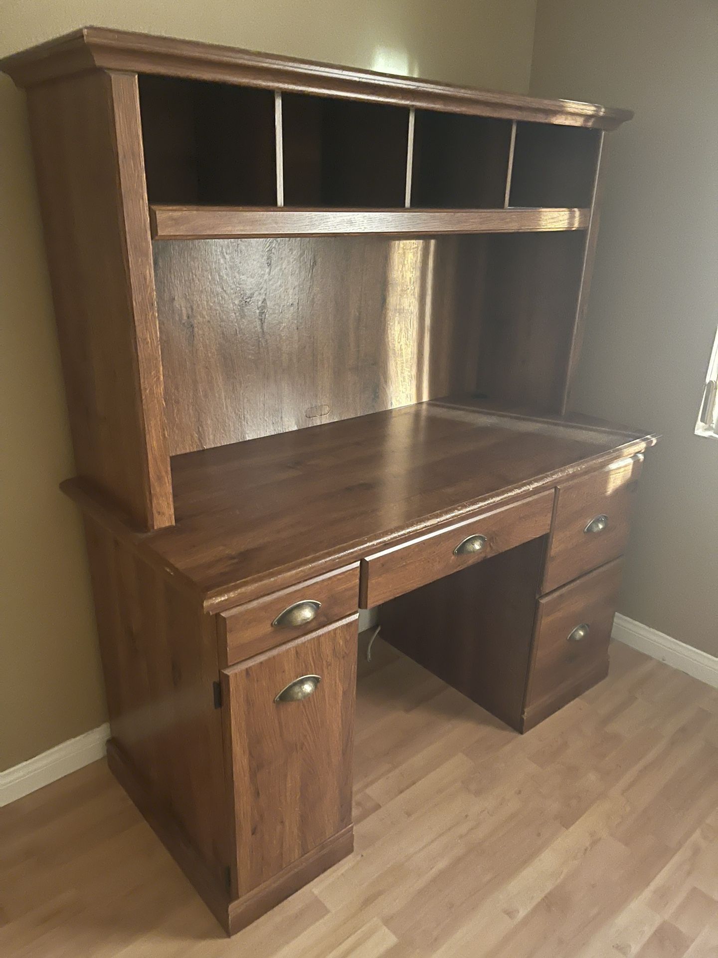 Solid Wood Desk with Hutch + Optional Chair – Excellent Condition Beautiful wood desk with matching hutch — tons of storage and shelving. Smooth drawe