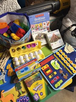 Learning & Educational Toy Bundle – Felt Zoo, Mega Bloks & STEM