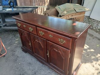 Credenza
