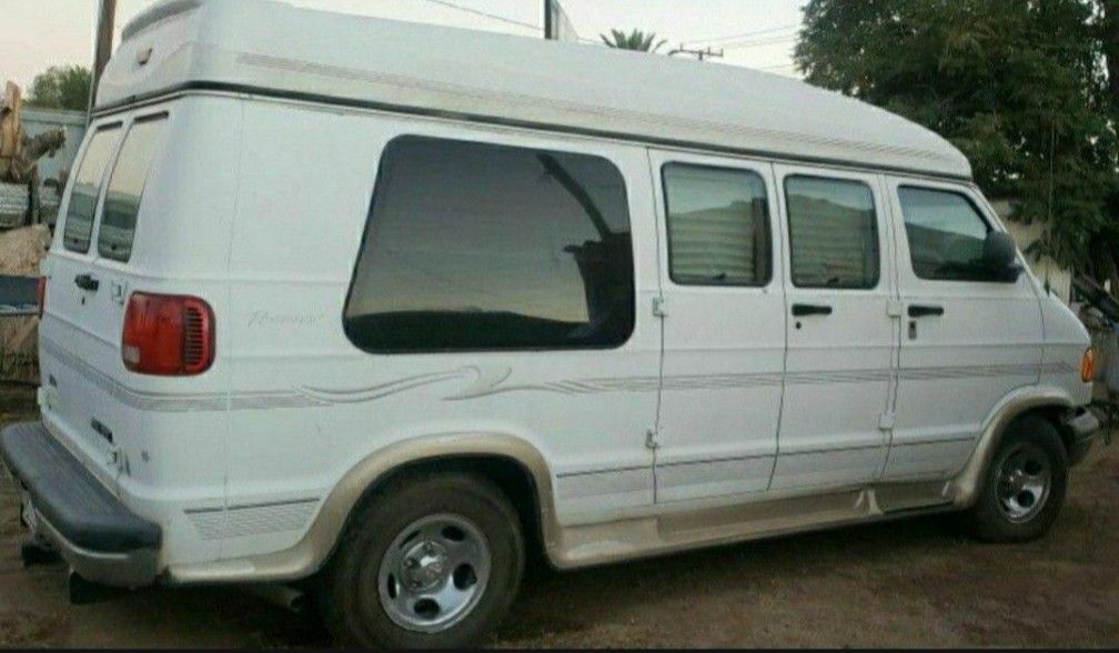 WHITE-VAN-DODGE / Trade For an RV