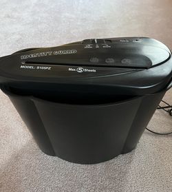 Identity Guard paper shredder model S105pz