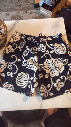Men's QuickSilver Swim Trunks 34