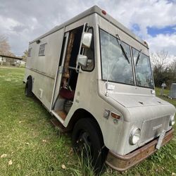 Camper