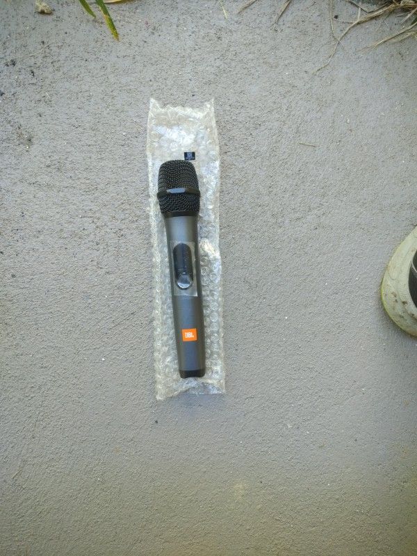 JBL Bluetooth Microphone