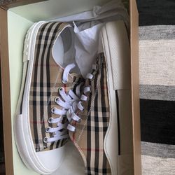 Burberry Shoes
