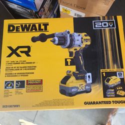 Dewalt 20V XR Hammer Drill Kit with 8.0 Ah Battery, Charger and Kit Bag (New)