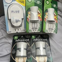 Airwick and Frebeze Plugs 