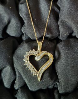 10k gold and diamond necklace