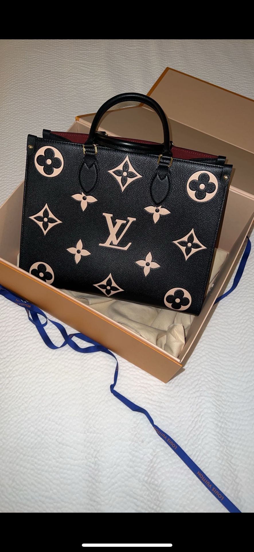 Louis Vuitton OnTheGo MM Bicolor Black/Cream Monogram Empreinte Leather Tote