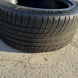 2 Michelin Tires Lots Of Tread 