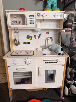 Wooden Kids Play Kitchen Set