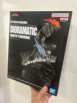 My hero academia Todoroki statue (brand new in box)