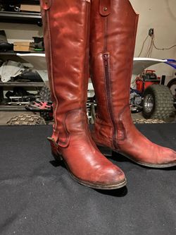 Cowgirl boots 👢