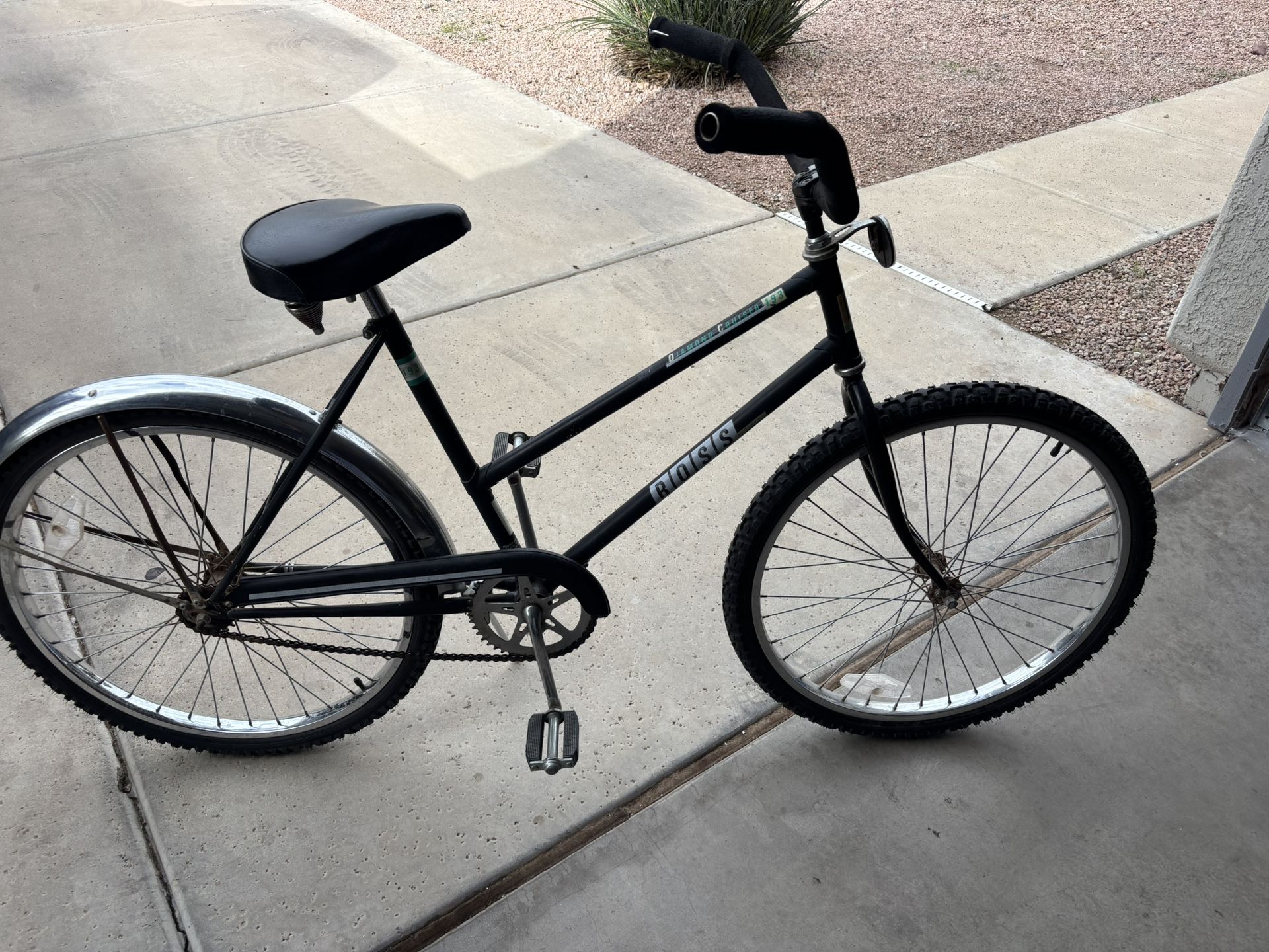 Vintage Ross Diamond 193 Beach Cruiser Bike
