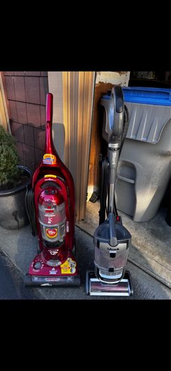 Two vacuums both working fine $40