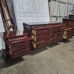 Dresser Set 