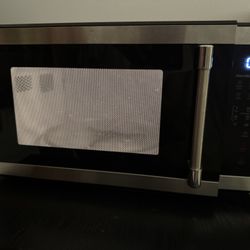 Microwave Oven