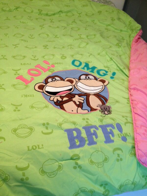 Bobby Jack Monkey text me full size reversible comforter for Sale in  Pearland, TX - OfferUp