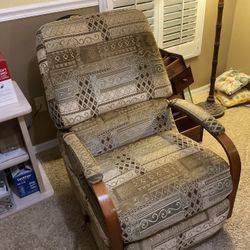Comfortable Reclining Chair