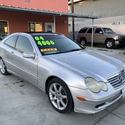 2004 MERCEDES 230K