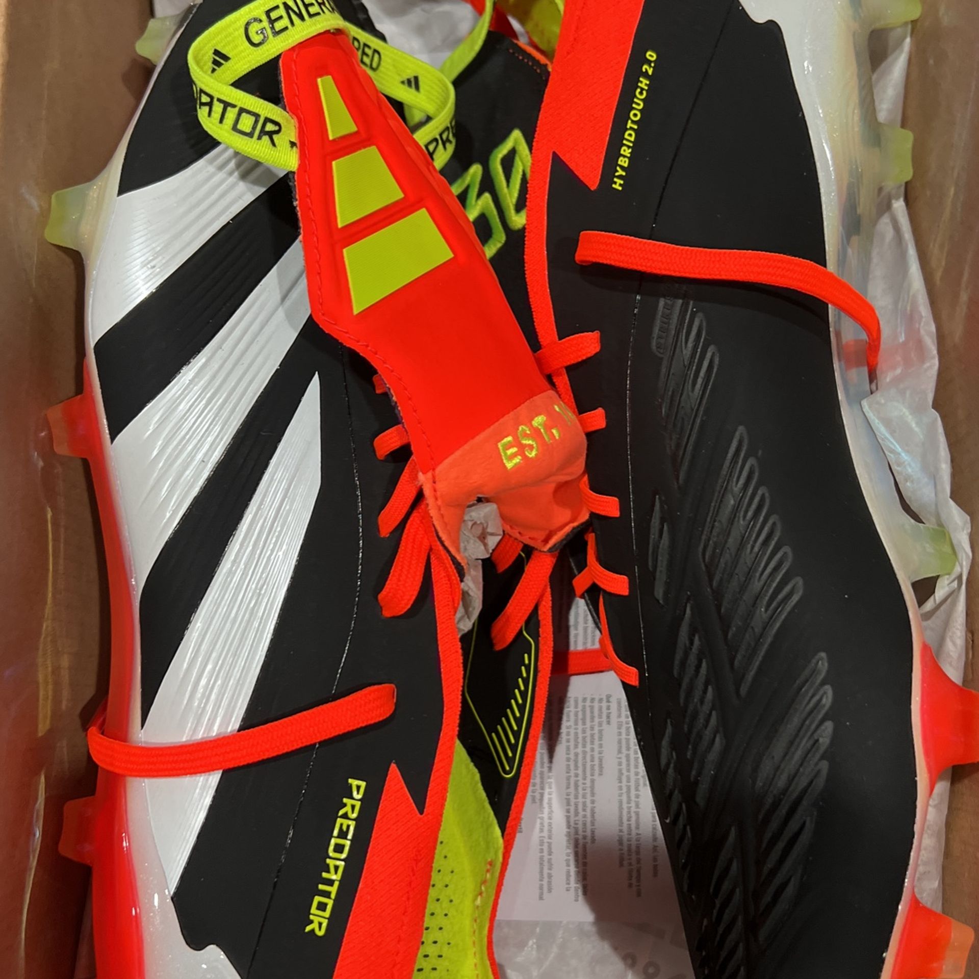 BRAND NEW ADIDAS PREDATOR ELITE FG