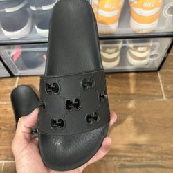 Gucci Slides ( All Black) 