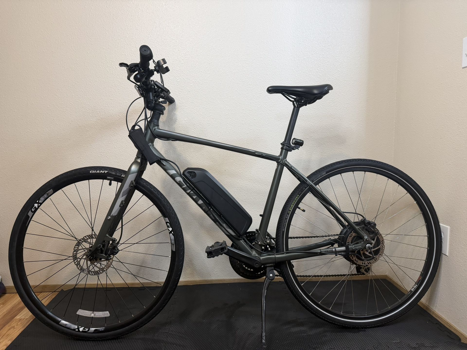 Giant Electric Bike E-Bicycle Swift System Read Description