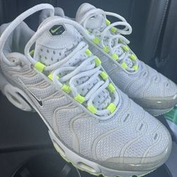 Grade School Shoes 