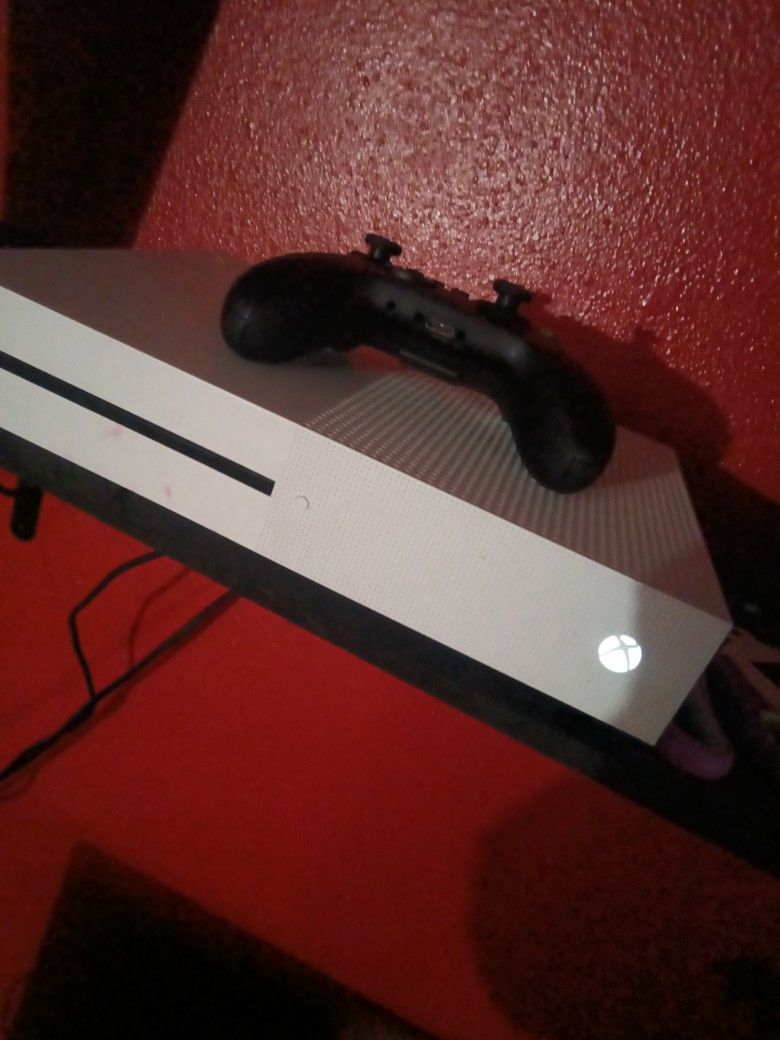 Xbox One S