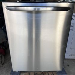 Frigidaire Gallery Stainless Steel Dishwasher – Model FGID2468UF2A