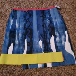 TAHARI Borage skirt multi color Size 6 cascade unique asymmetrical NEW abstract


Brand new, never worn

Size 6

Fully lined, back zip, exterior- 98% 