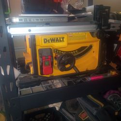 DeWalt Table Saw Hardly Used 