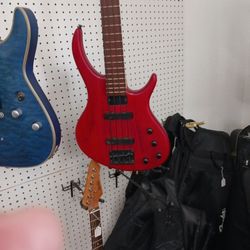 Toby By Tobias Bass Guitar  W/ Soft Bag