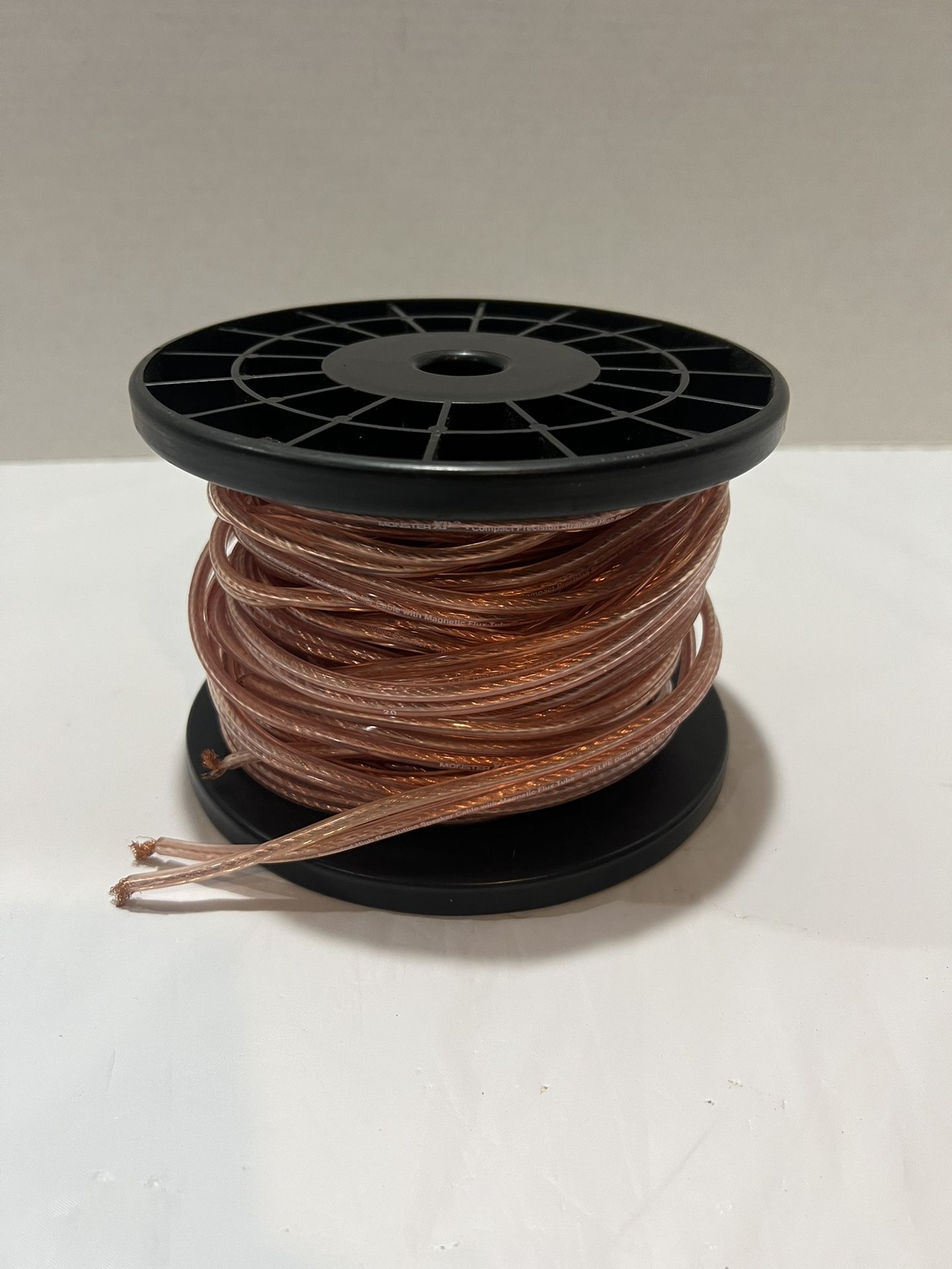 2 MONSTER XP HI RES STRANDED SPEAKER CABLE W MAGNETIC FLUX TUBE Appt 50 Ft TOTAL