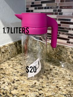 Tupperware Jug