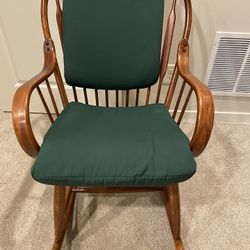 Rocking Chair with Pads. 