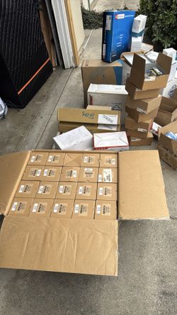 Lots Of Security Cameras and alarm System  $500.00 for everything