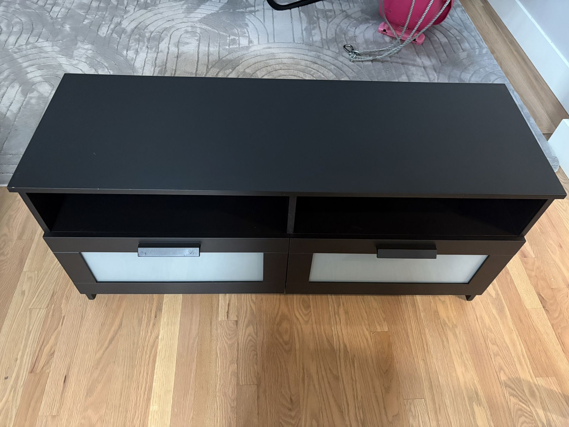 IKEA tv Stand 