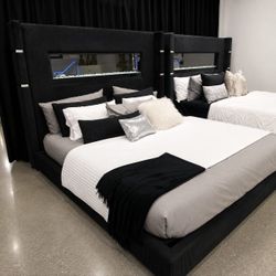 Black Upholstered Bed Frame with Tall Headboard / Queen Flame Visualizer Bed