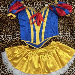 Snow White costume