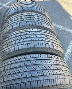 Set 265-65-17 Michelin con el 80% de vida
