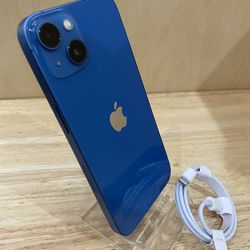 Christmas Special !!! iPhone  13 128 Gb Blue Unlocked For Any Carrier / iPhone 13 Azul Liberado Para Cualquier Compañía 