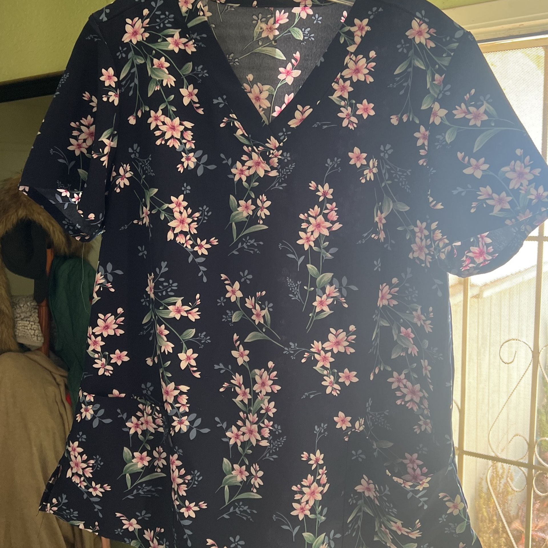 Scrub Tops!!! Different Colors And Patterns!!!π₯π₯