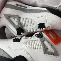 Jordan 4 “White Cement”