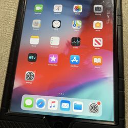 Apple iPad Mini 2nd Generation 32gb with Case and Wifi