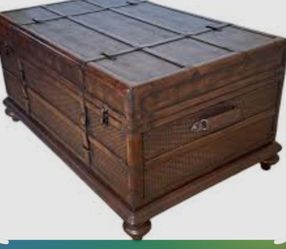 Leather storage trunk / coffee table