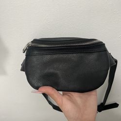 Claire’s Waist Bag 