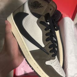 Travis Scott Jordan 1 Size 10