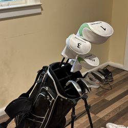 Golfset - X1 Aspire w/bag, golfballs, pegs and shoes